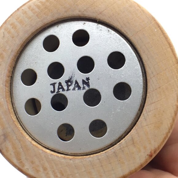 Salt and Pepper Shakers Salty and Peppy Cats Vintage Wood Hand Painted Kitschy - Picture 4 of 11